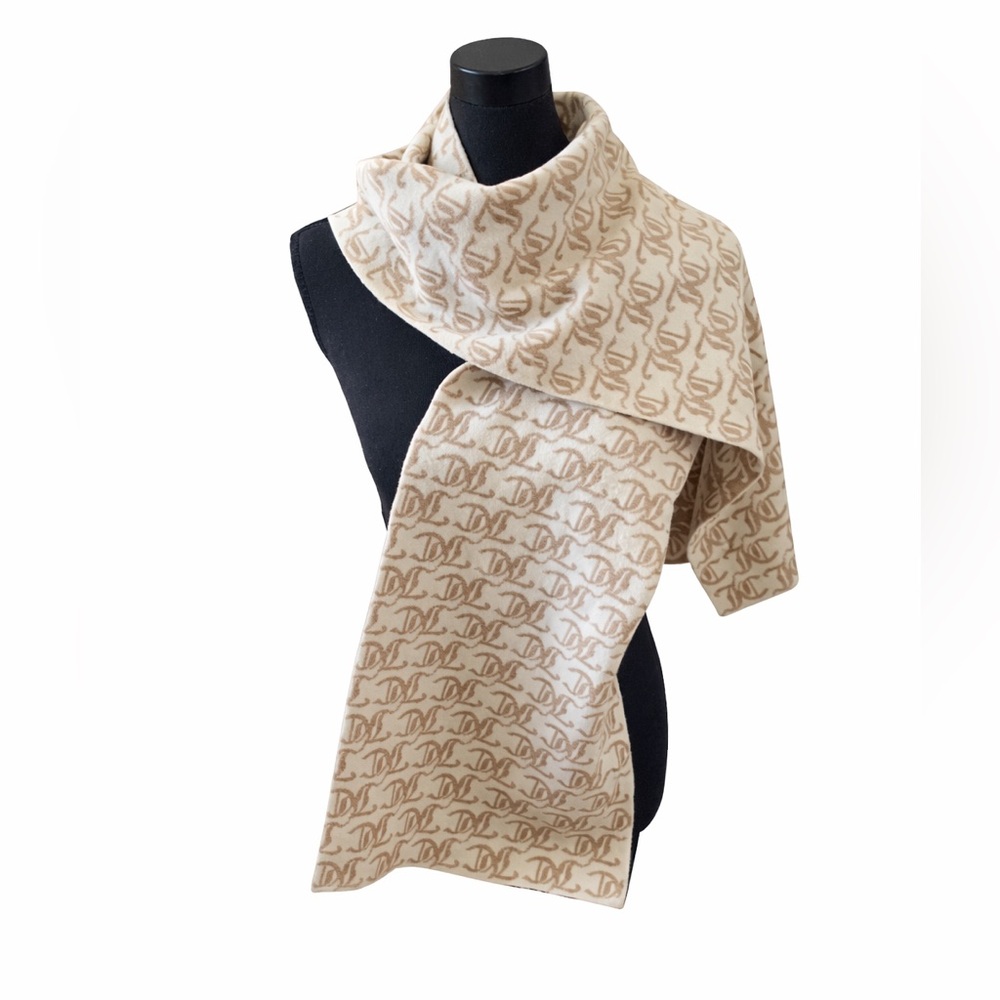 Juicy Couture Tan Cream Logo Monogram Knit Scarf One Size